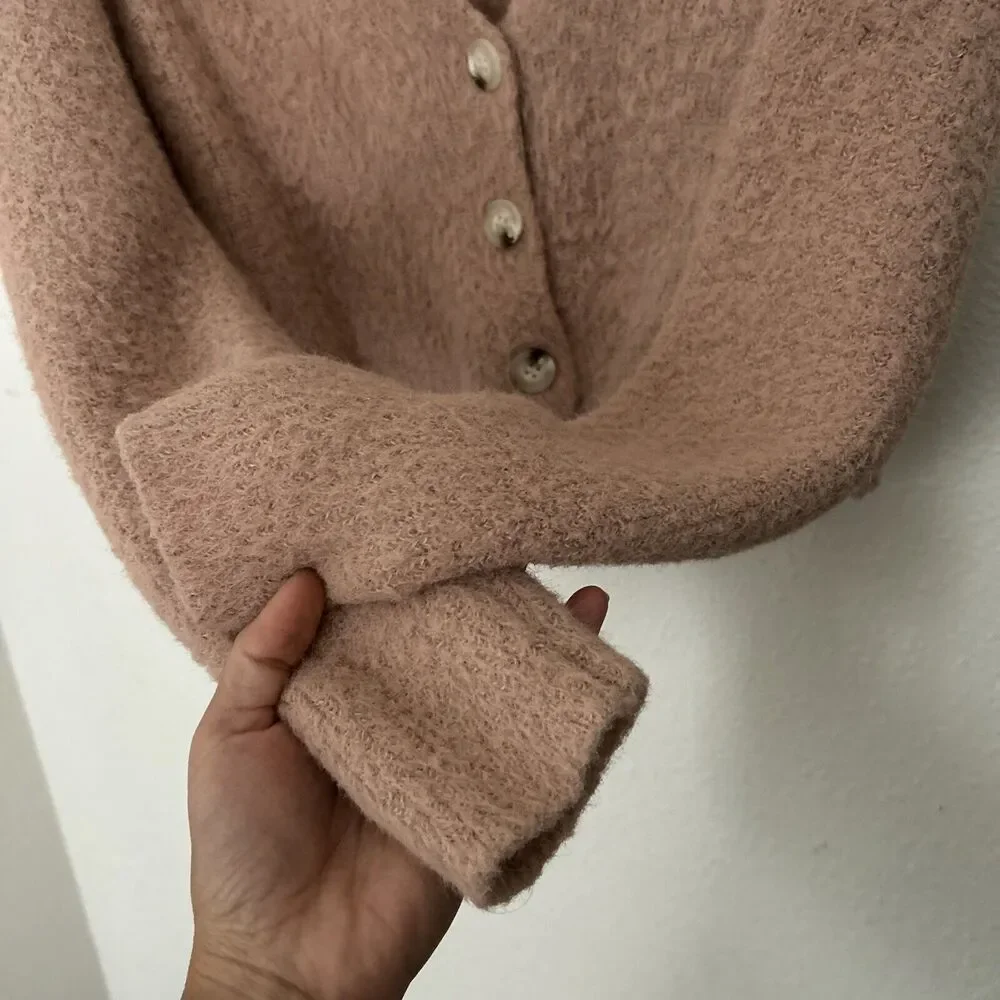 ASTR The Label Lorain Cardigan Womens Medium Pink Clay Fuzzy Cropped Timeless